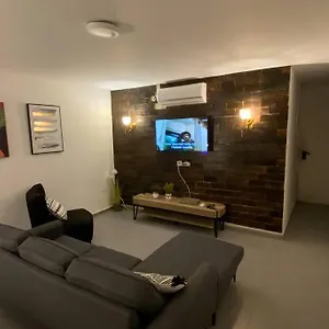 דירה Mori House - Marilyn Studio, אילת